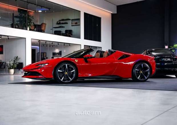 Ferrari SF90