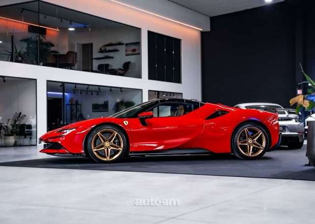 Ferrari SF90