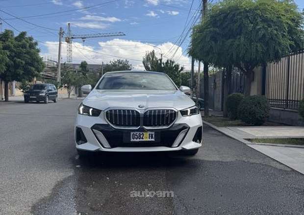BMW i5