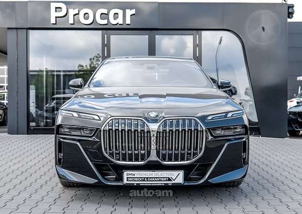 BMW 740