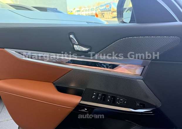 BMW 740