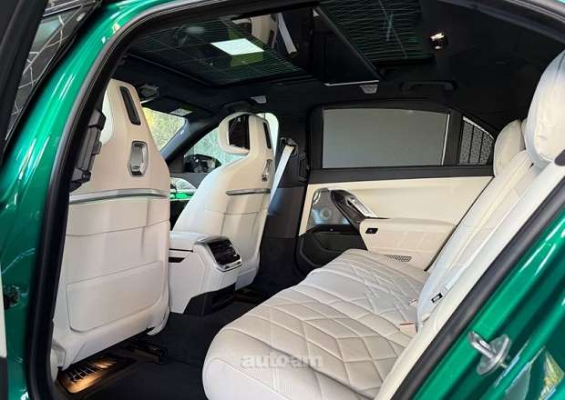 BMW 740