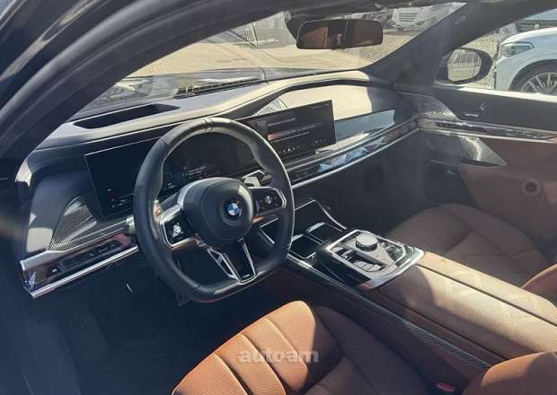 BMW 740