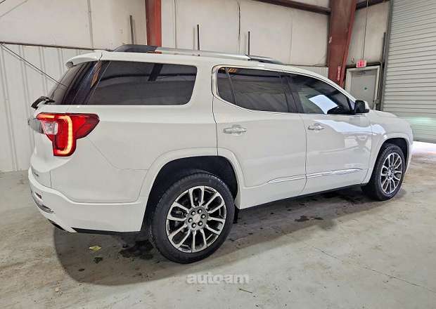 GMC Acadia