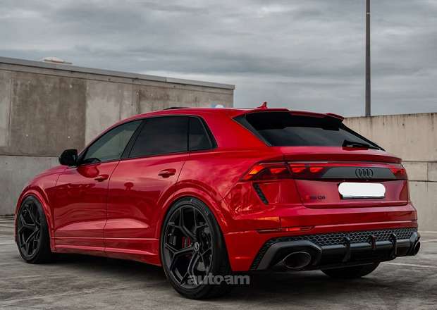 Audi RSQ8