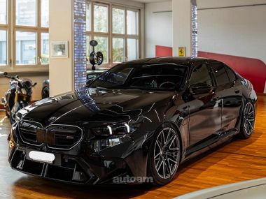 BMW M5  2024 