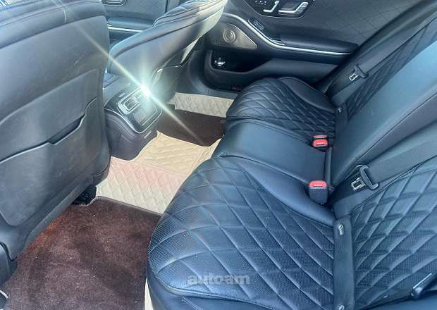 Mercedes-Benz S 500
