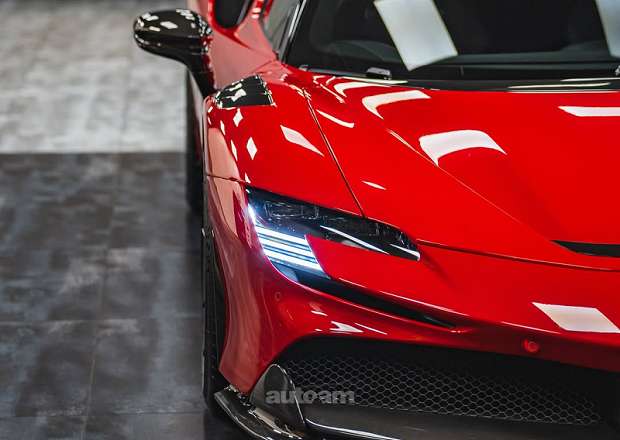 Ferrari SF90