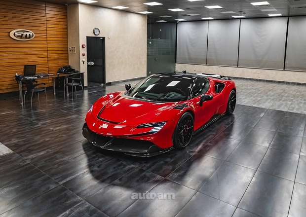 Ferrari SF90
