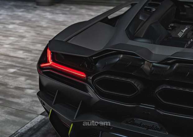 Lamborghini Revuelto