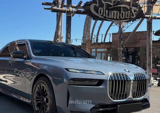 BMW 740