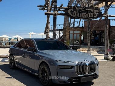BMW 740  2024 