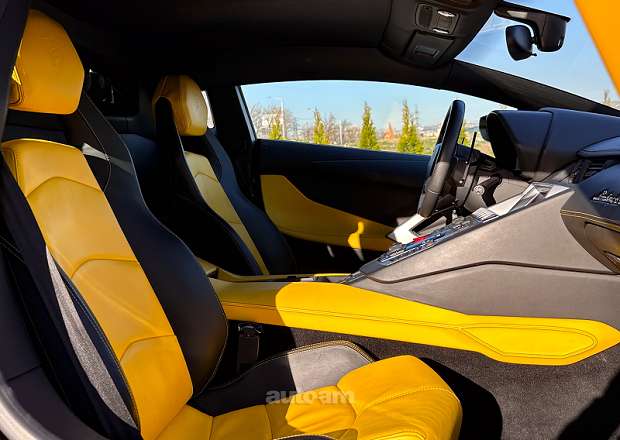 Lamborghini Aventador 2012 — լուսանկար 10