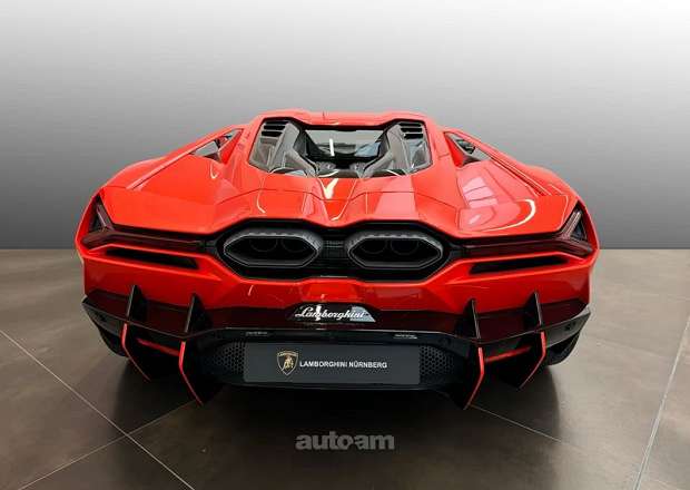 Lamborghini Revuelto