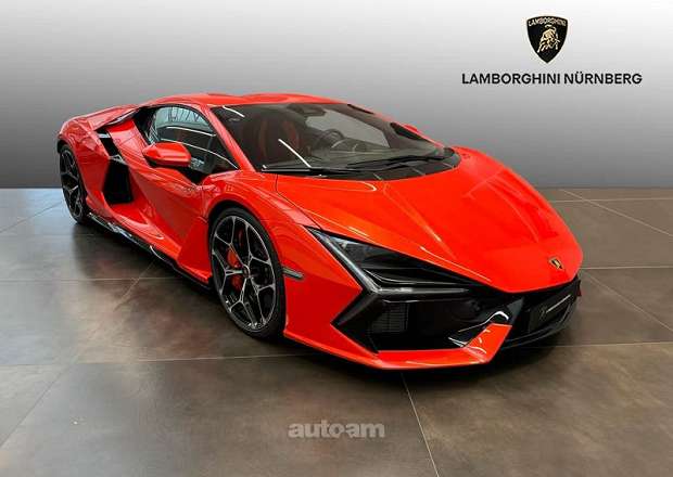 Lamborghini Revuelto