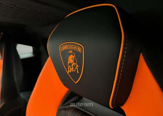 Lamborghini Revuelto