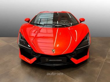 Lamborghini Revuelto  2024 