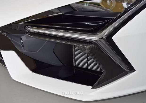 Lamborghini Revuelto