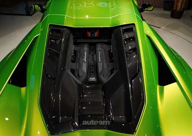 Lamborghini Revuelto