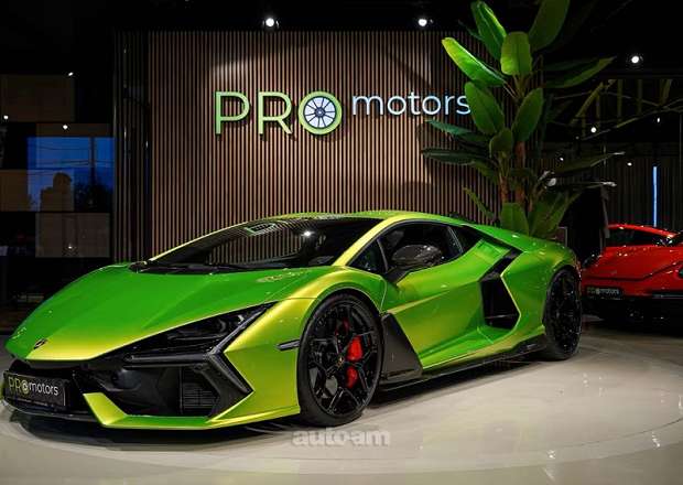 Lamborghini Revuelto