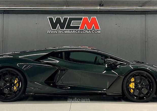 Lamborghini Revuelto