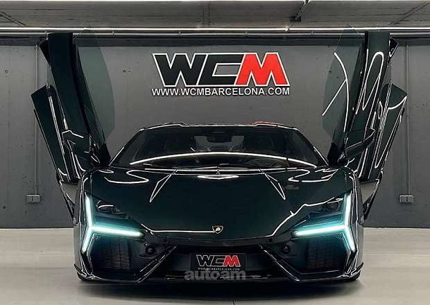 Lamborghini Revuelto