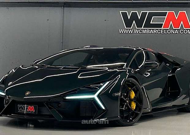 Lamborghini Revuelto