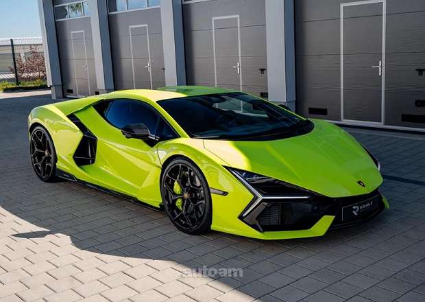 Lamborghini Revuelto