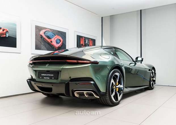 Ferrari F12