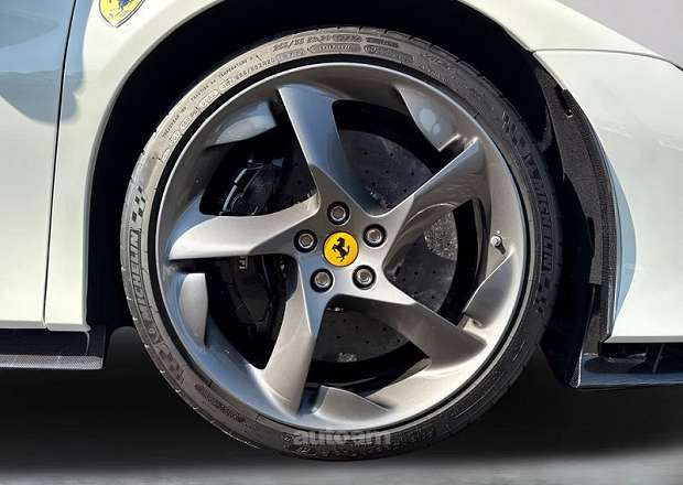 Ferrari SF90