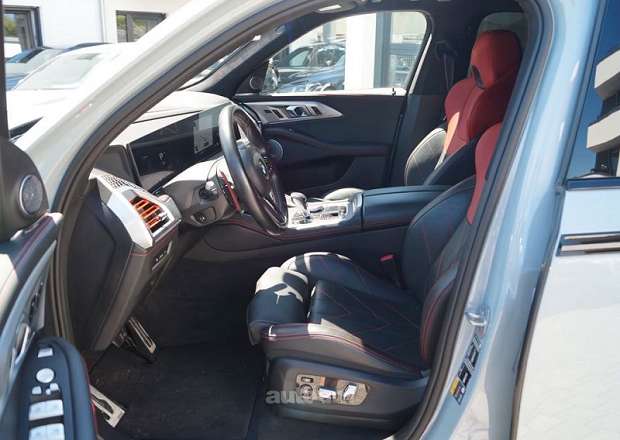 BMW XM