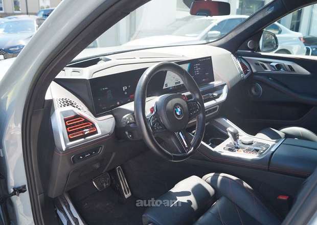 BMW XM