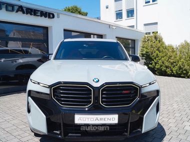 BMW XM  2024 