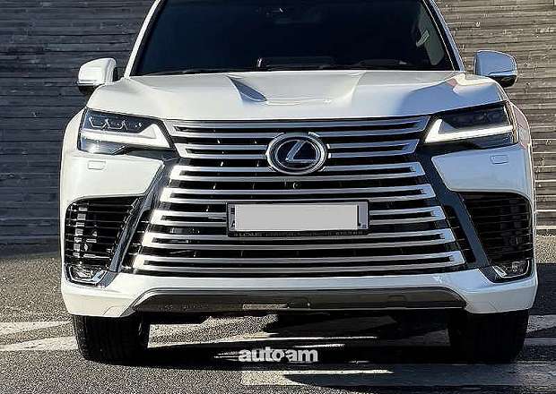 Lexus LX 600