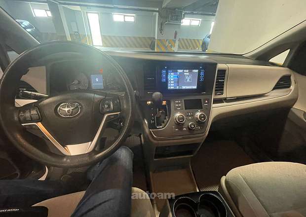 Toyota Sienna
