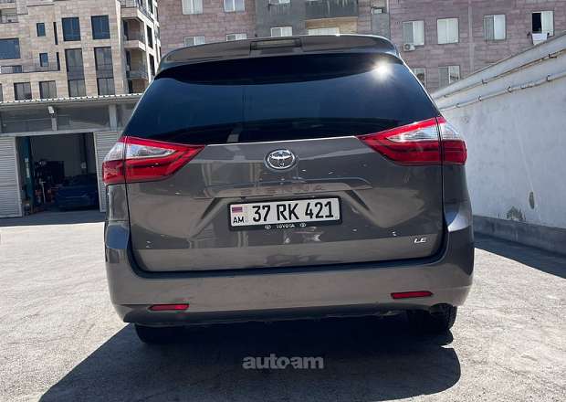 Toyota Sienna