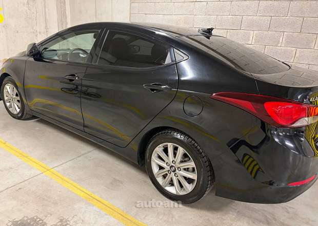 Hyundai Elantra
