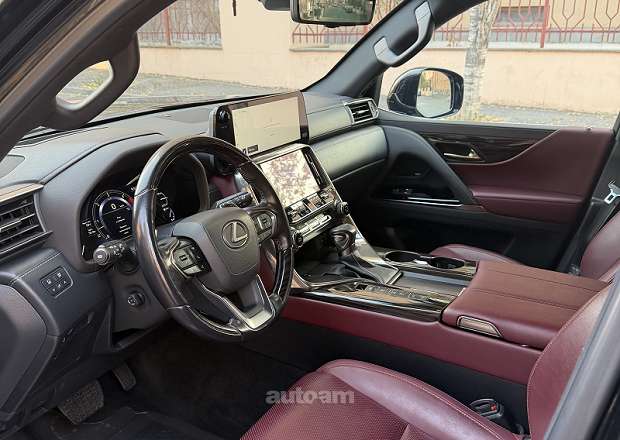 Lexus LX 500d