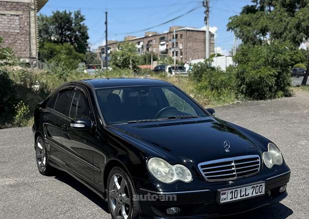 Mercedes-Benz C 230