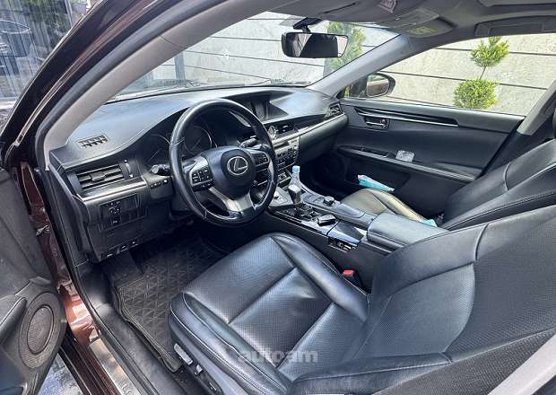 Lexus ES 250