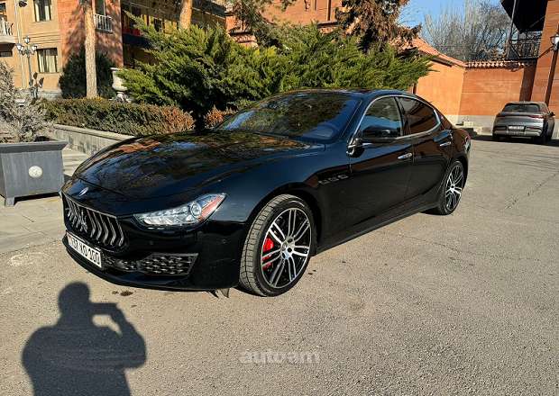 Maserati Ghibli