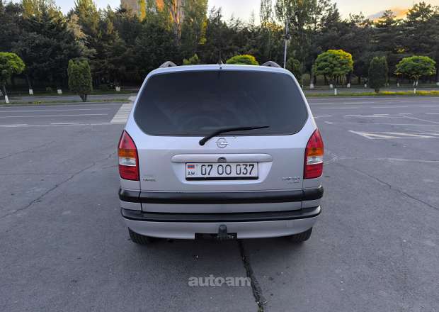 Opel Zafira
