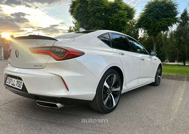 Acura TLX