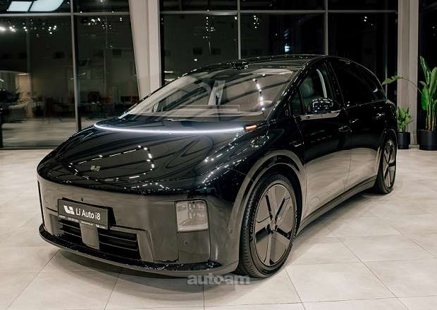 Lixiang i8