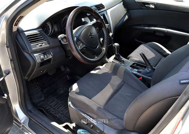 Suzuki Kizashi 2010 — լուսանկար 8