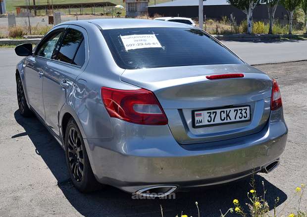 Suzuki Kizashi 2010 — լուսանկար 14