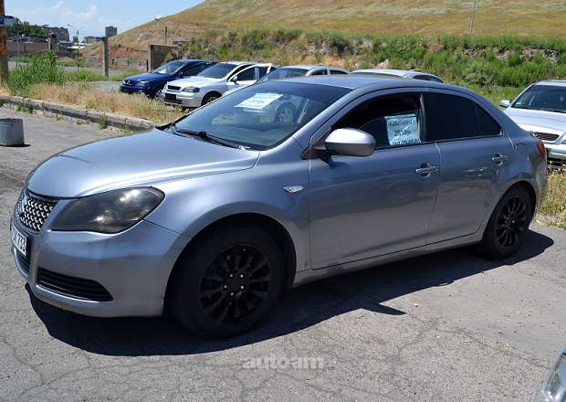 Suzuki Kizashi 2010 — լուսանկար 4