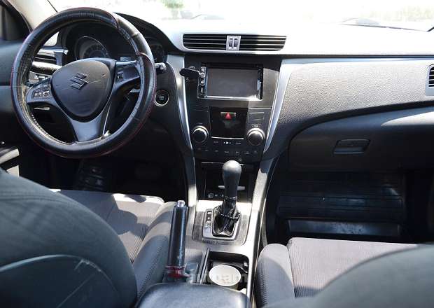 Suzuki Kizashi 2010 — լուսանկար 5