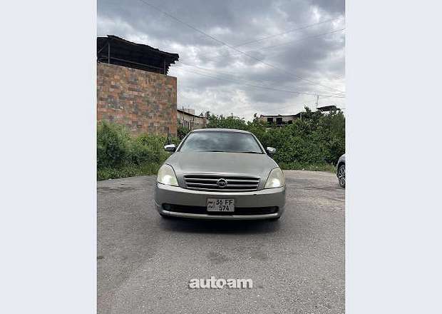 Nissan Teana