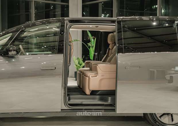 Lixiang Li MEGA 2026 — photo 7